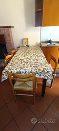 Tavolo in legno 