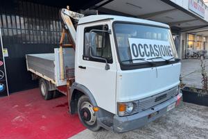 Iveco 65-10 con Gru