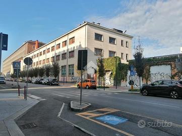 NEGOZIO A TORINO