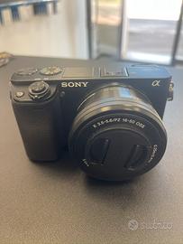 Sony Alpha 6000 (a6000) + Obiettivo 16-50mm