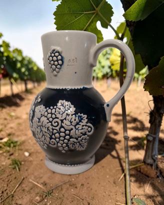 Brocca di vino vintage 
