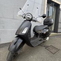 Piaggio Vespa 300 GTS modello "NOTTE"