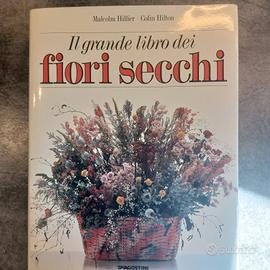 Il grande libro dei fiori secchi