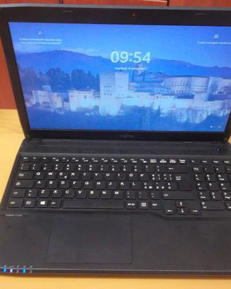 FUJITSU LIFEBOOK  A544  CORE I3 8GB 120SSD  WIN 11