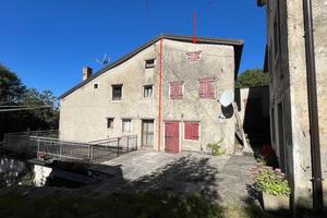 Rustico di testa abitabile subito