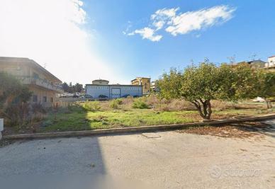 Terreno edificabile già lottizzato realmonte