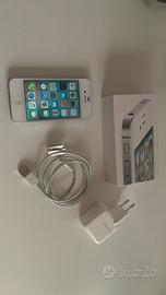 iPhone 3G nero e 4S bianco