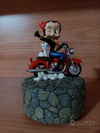 Statuina di Betty boop. È alta circa cm.15 . 