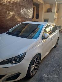 auto peugeot