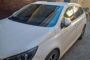 auto peugeot