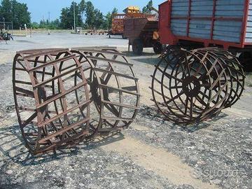 Ruote in ferro formato gabbia