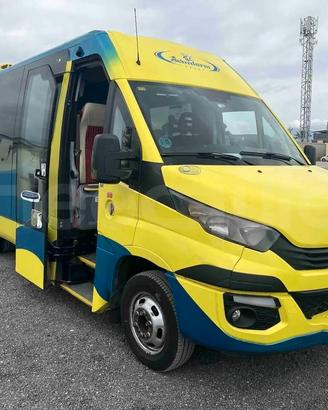 Minibus turistico Iveco Ferqui