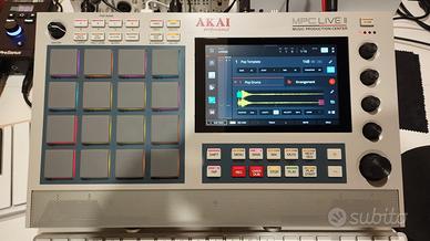 AKAI MPC LIVE 2 RETRO SPECIAL EDITION + DECK SAVER