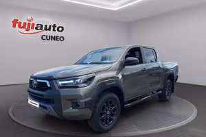 Toyota MY25 2.8 DC 4WD M HEV INVINCIBLE
