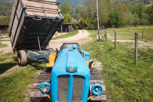 trattore agricolo