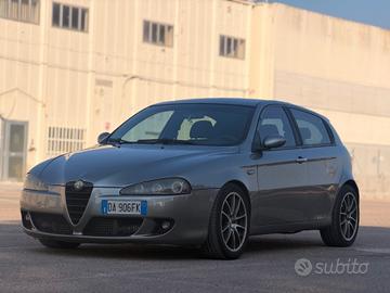 Alfa Romeo 147 1.9 JTD M-JET 16V 3 porte Dist.