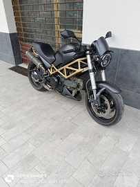 Ducati Monster 695