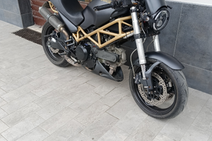 Ducati Monster 695