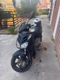 Aprilia Sportcity Cube 125 15CV