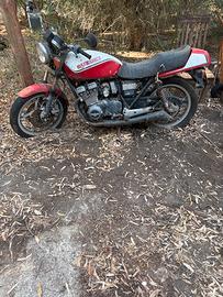 moto Suzuki