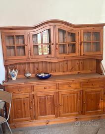 Credenza con vetrina
