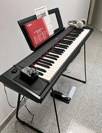 Tastiera portatile Yamaha in stile pianoforte