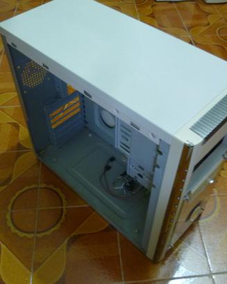 Computer Case con lettore floppy