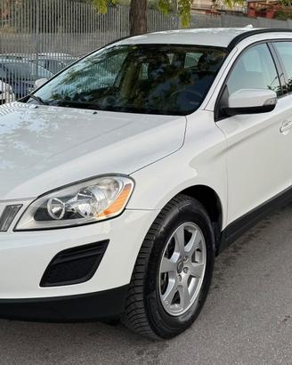 Volvo XC 60 XC60 D5 AWD Kinetic