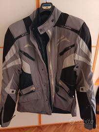 giubbotto per motociclista