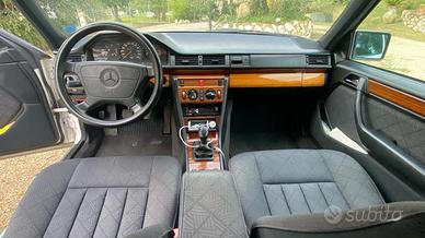 Mercedes 200e