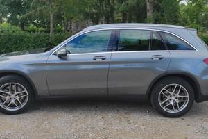 autoMercedes glc 220 4 matic