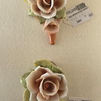 Coppia rose Capodimonte in porcellana, certificate