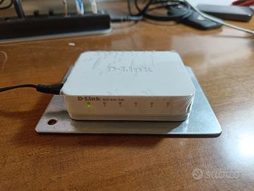 switch D-Link 5 porte gigabit da parete