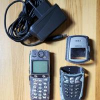 Nokia 5210 Cellulare + batteria + carica batteria