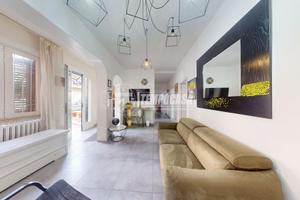 CASA INDIPENDENTE CON GIARDINO