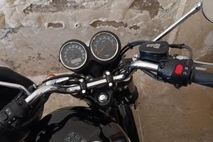 Motocicletta triumph