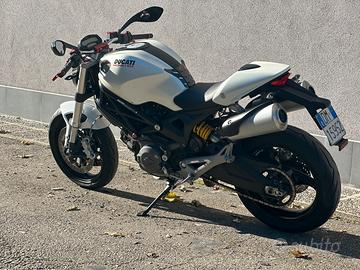 Ducati Monster 696 2009