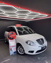 Lancia Ypsilon 1.3 Multijet 75 CV Unyca 2012