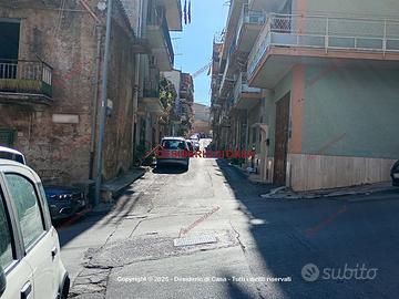 Casa, Belmonte Mezzagno.