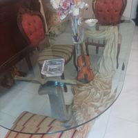 Tavolo ovale in cristallo