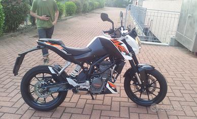 Ktm duke 125