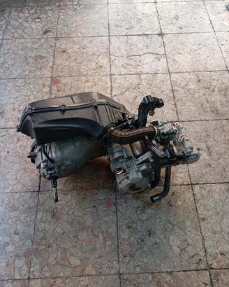 Motore  Yamaha Tricity 300, 8.000 km, Carter rotto