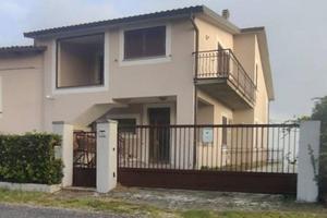 Locali commerciali a Configni (RI) - LOTTO 2