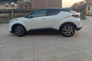 Toyota C-HR 1.2 Turbo CVT 4WD Style MADREPERLA