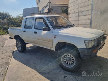 Toyota hilux 2.4 d