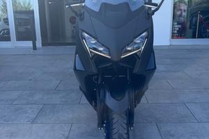 Yamaha TMAX 560