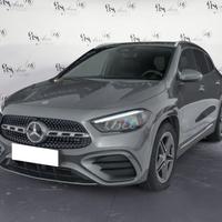 Mercedes-Benz GLA 200 d AMG Line MBUX LED KEY...