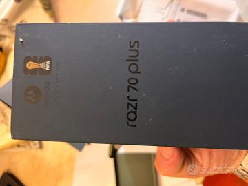 Motorola RAZR 70 PLUS