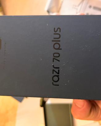 Motorola RAZR 70 PLUS