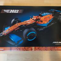 LEGO Technic 42141 – McLaren Formula 1 Race Car